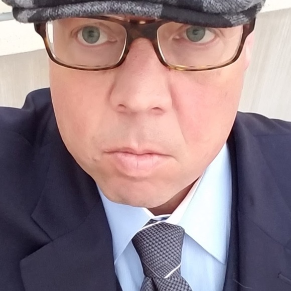 Meet your Posher, Michael - Picture 3 of 7